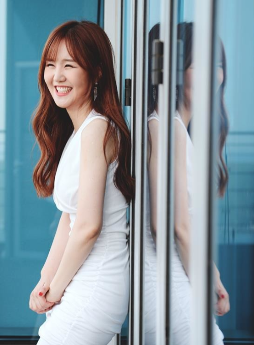 트로트가수 윤수현