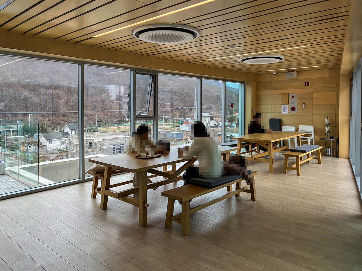 양산 아미드포레 4층