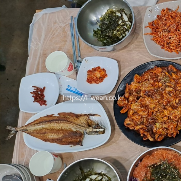 생선구이와 주꾸미 볶음