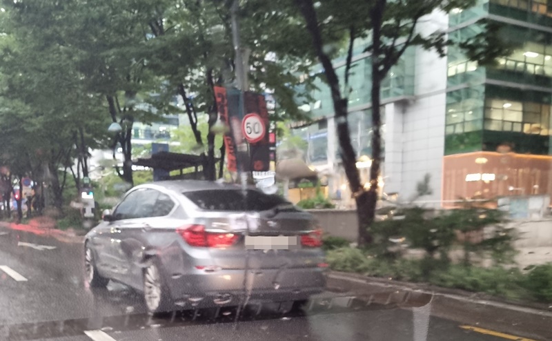 도로-위-침수차
