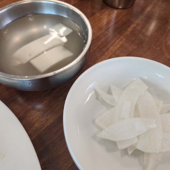 매향_기본_반찬