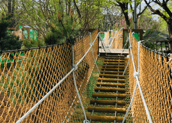 나무사이놀이터