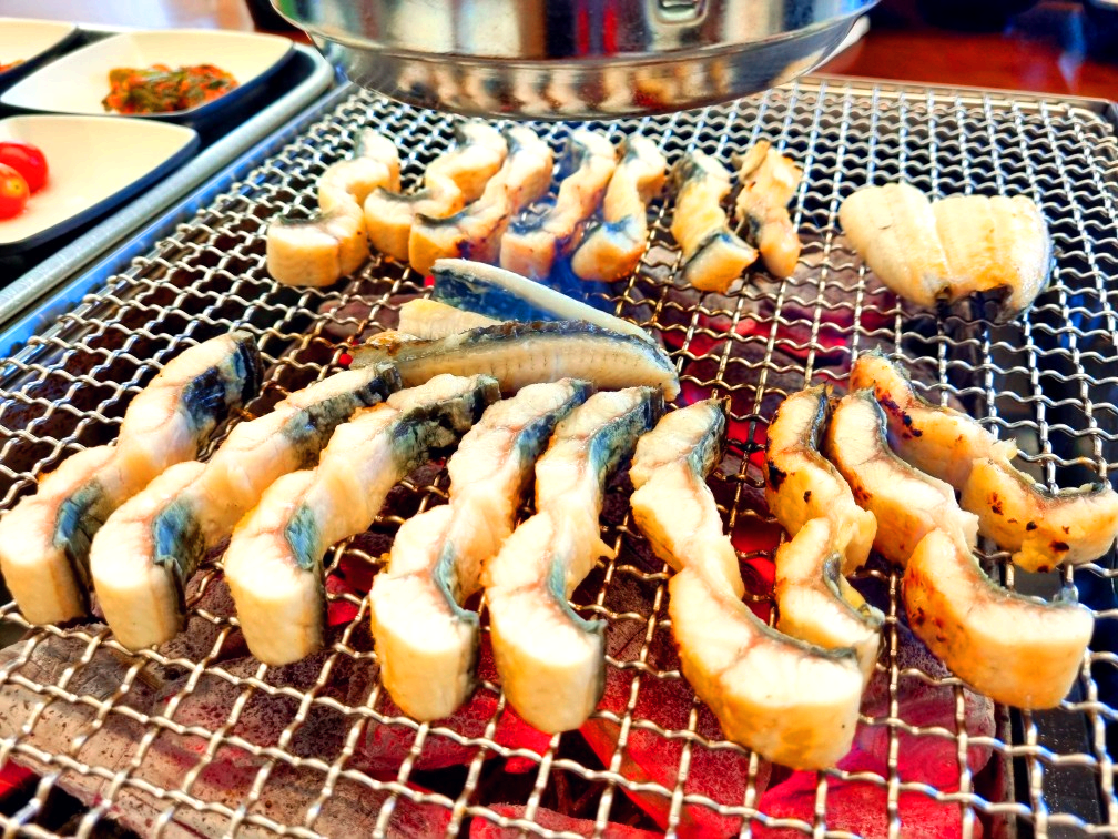 품장 을왕리점: 인천 영종도 가성비 좋은 초대형 장어구이 맛집