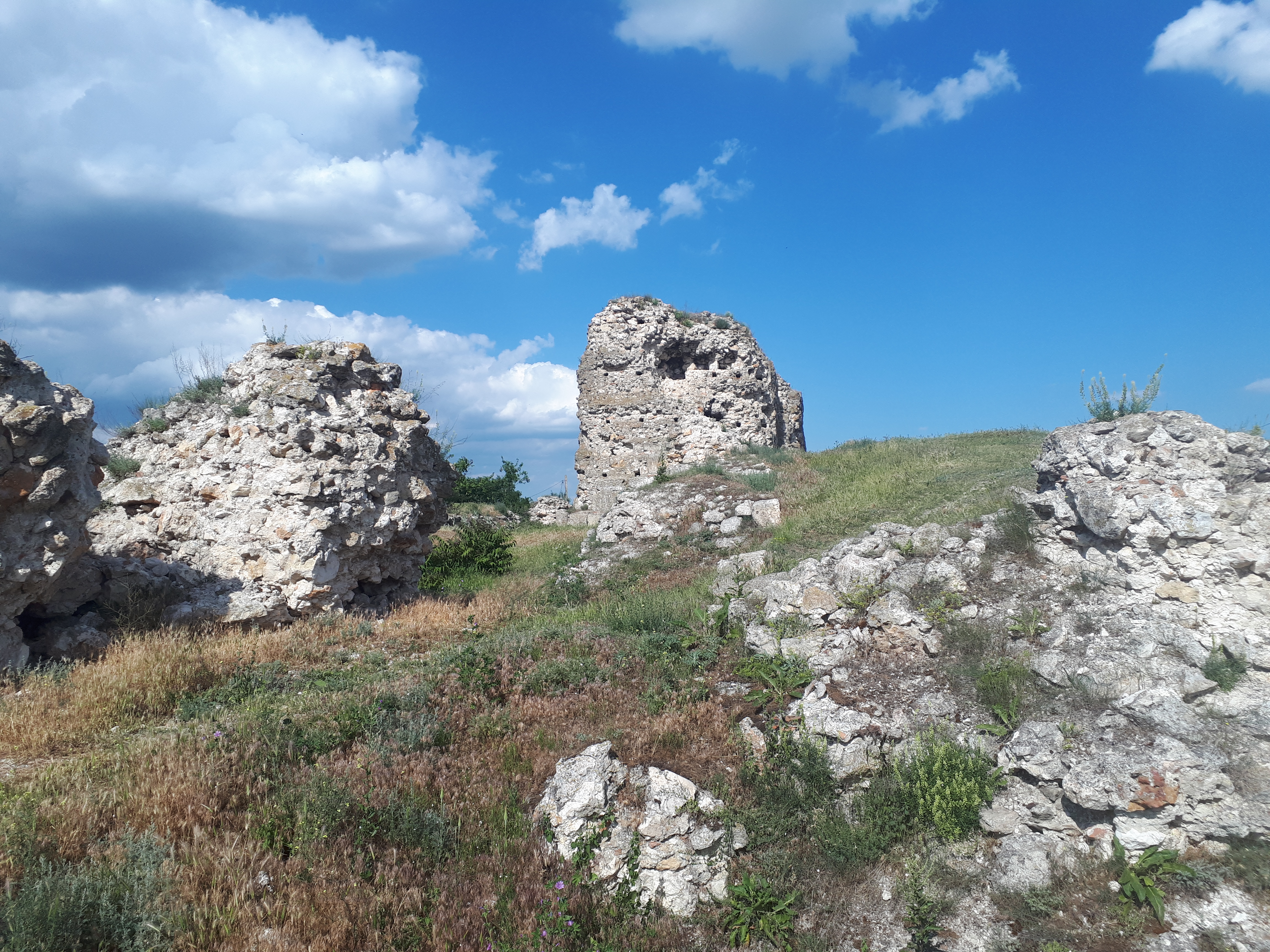 루마니아 흐르쇼바 카르시움 요새와 언덕