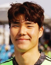 송범근 축구선수 프로필 나이 고향 학력 연봉 인스타그램 &amp;#124; 이미주 송범근 열애 배경