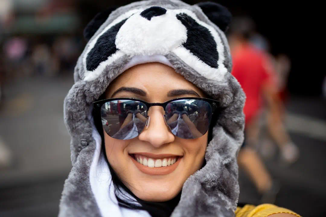 한 여성이 나와있는 모습