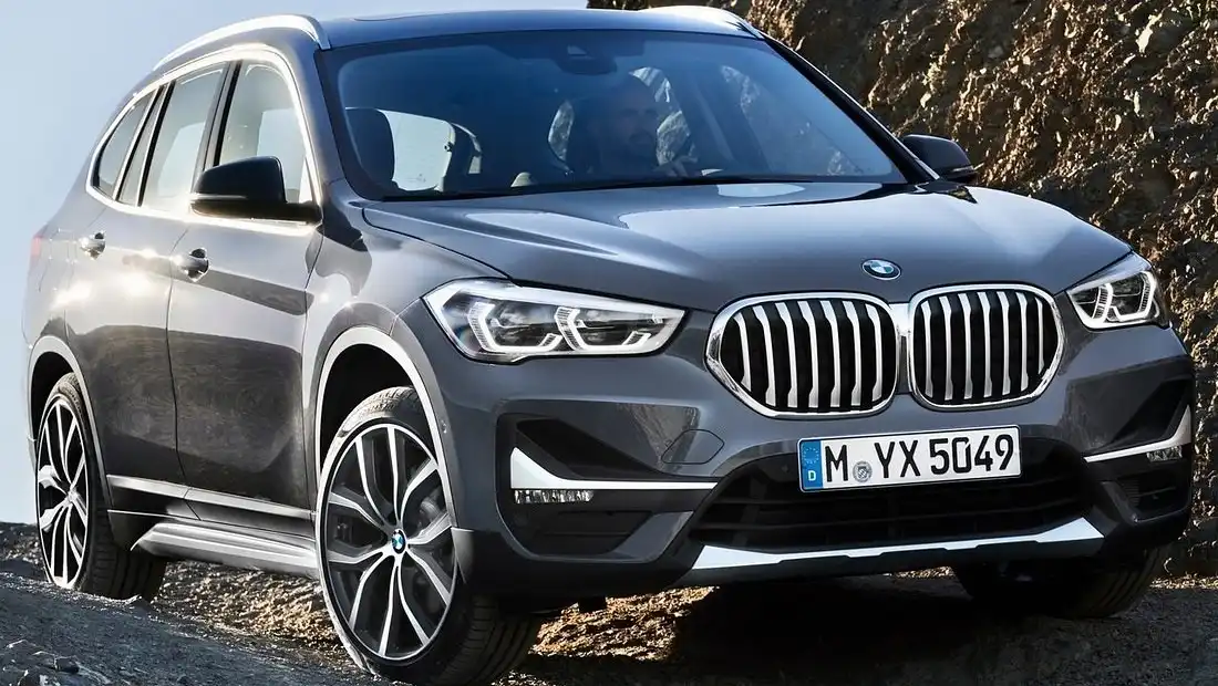 BMW X1 풀체인지 사진 가격 가격표 실구매가 모의견적 제원 옵션 카탈로그 디자인 실내 트렁크 색상 총정리