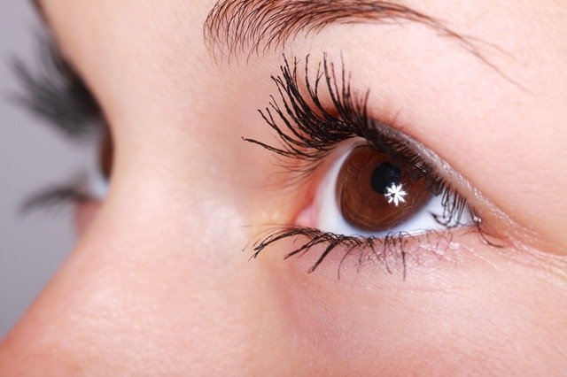 EYE
