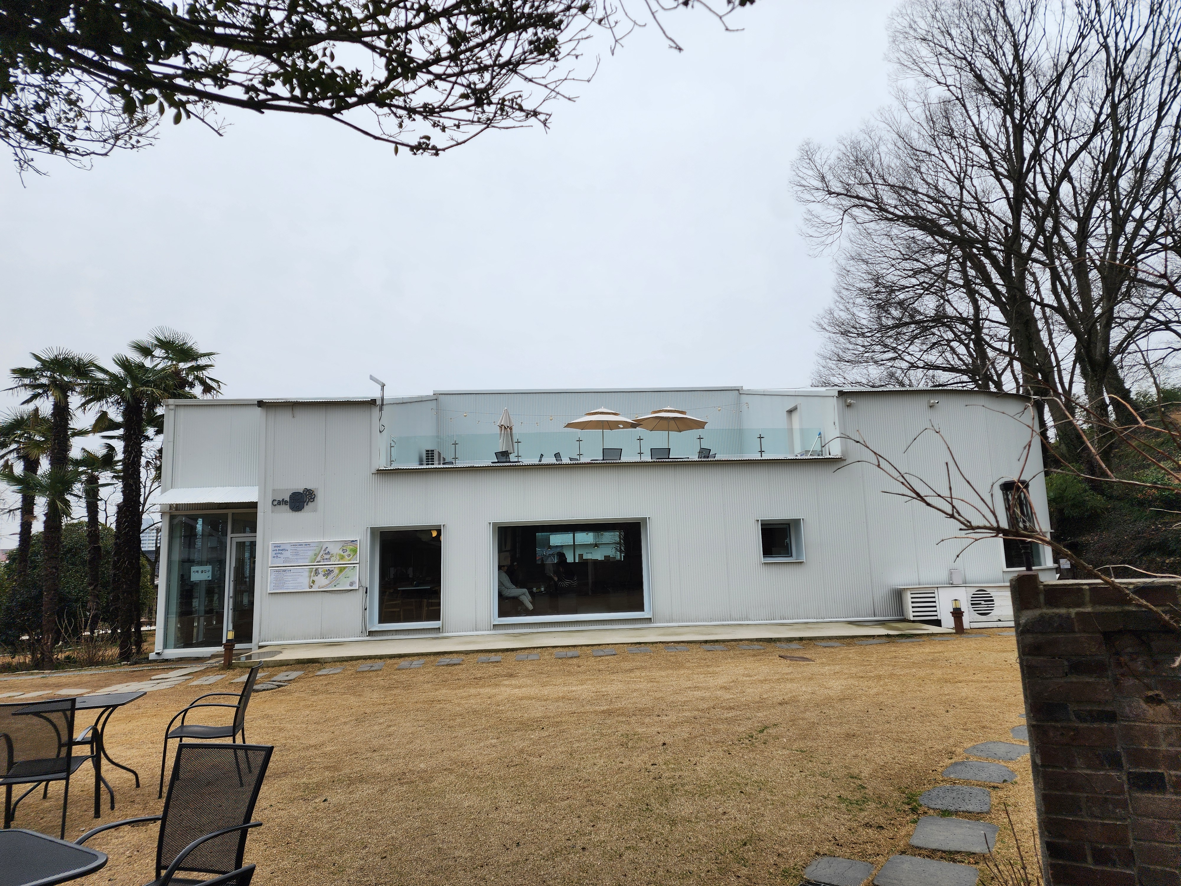 3917 마중 카페 외관