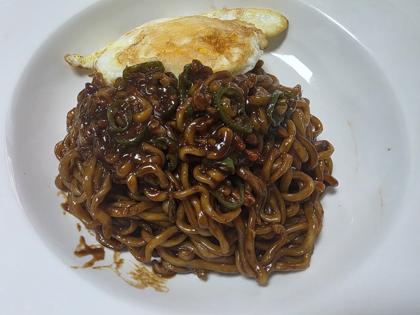 완성된 매콤 짜파게티