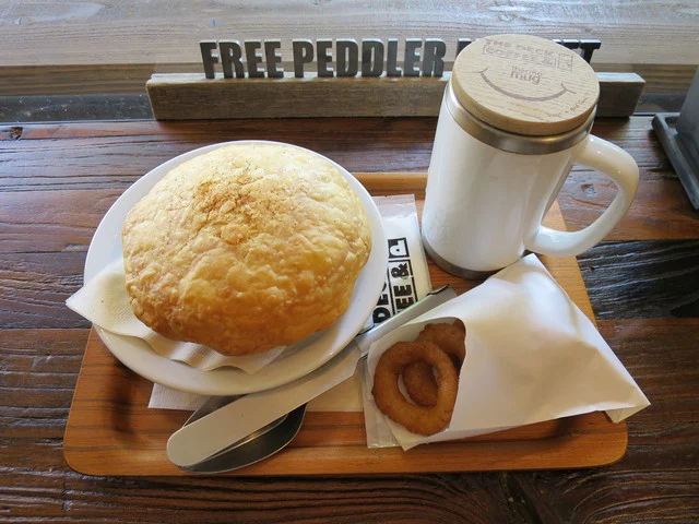 THE DECK COFFEE &amp; PIE