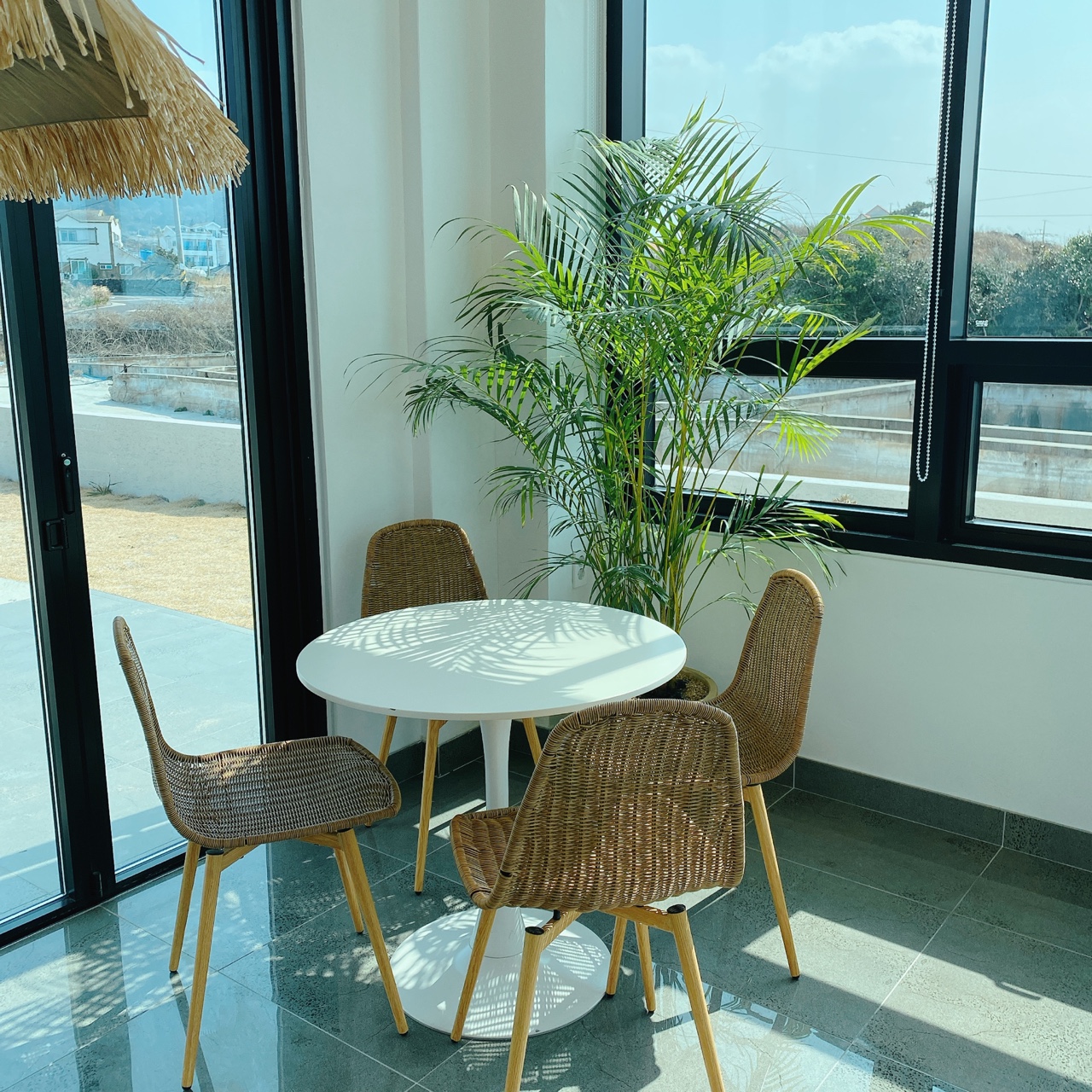 제주 곽지해수욕장 멜팟카페