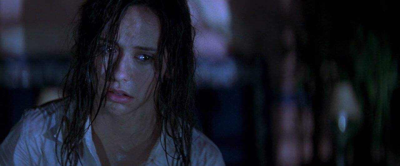 제니퍼 러브 휴이트 출연한 호러영화 &lt;나는 네가 지난 여름에 한 일을 알고 있다&gt;