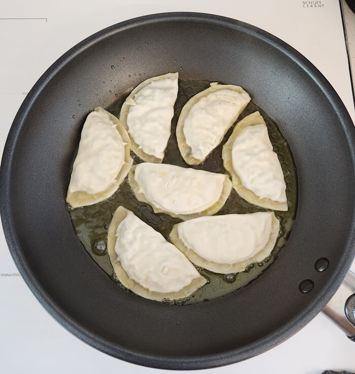 비비고-냉동-군만두