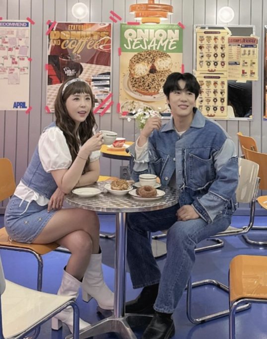 신지 나이 결혼 문원과 함께한 커플 사진