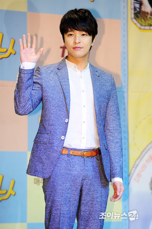 배우 김정훈이 27일 오전 서울 여의도동 글래드호텔에서 열린 tvN '아버지와 나' 제작발표회에 참석해 포즈를 취하고 있다. [사진=조이뉴스24 포토DB]