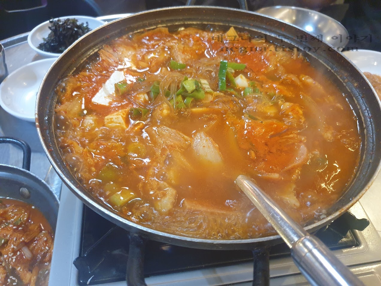 섞어김치 부대찌개 가격은 9,000원