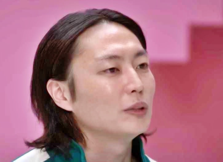오징어게임-시즌2-참가자-남규-인터뷰-장면