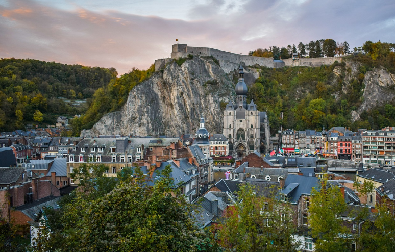 벨기에 소도시 디낭 관련 사진