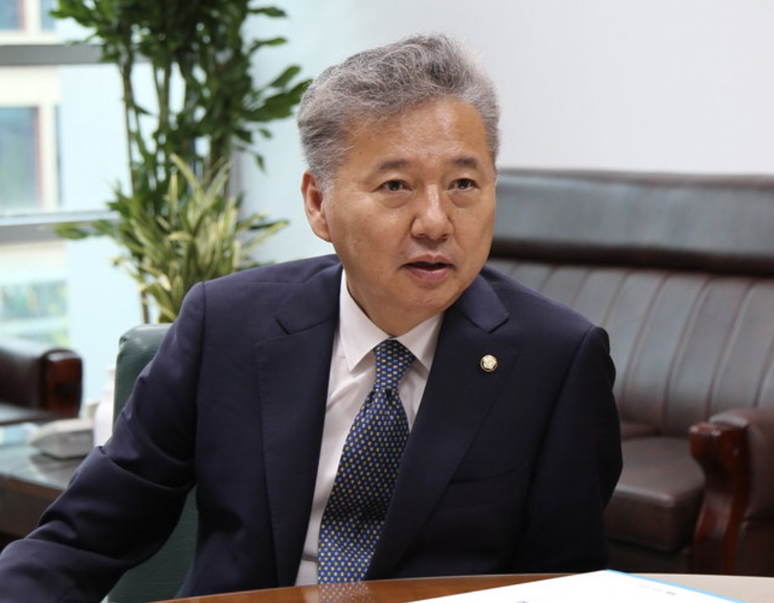 국회의원 홍성국