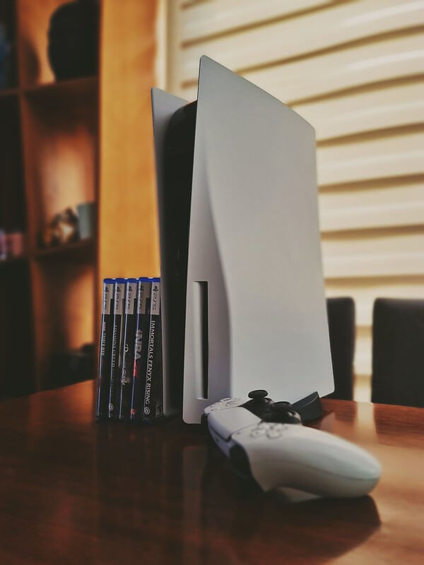 ps5 디스크 넣는 방향 플스5 cd 삽입 방향