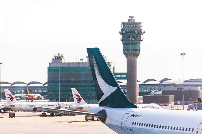 공항 관제탑 이미지