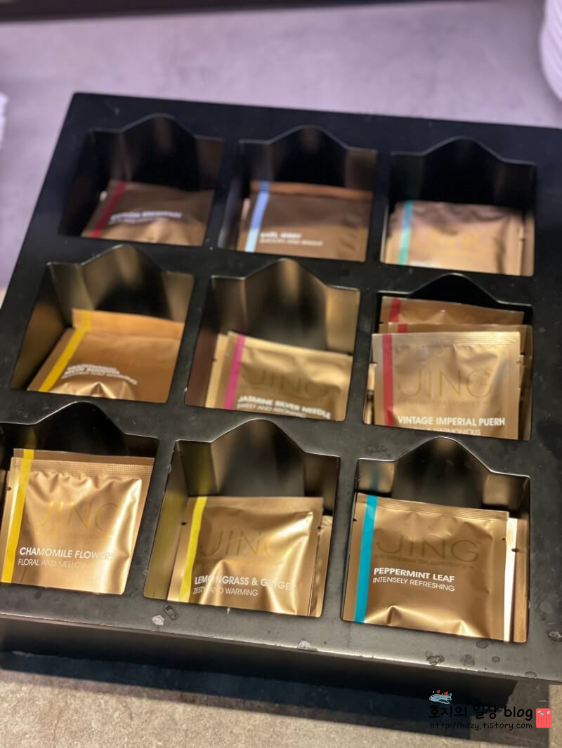 홍콩공항 케세이퍼시픽 더덱 라운지 음식