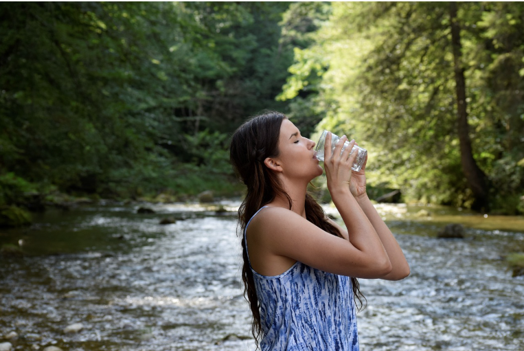 하루 물 섭취량과 건강 관리법