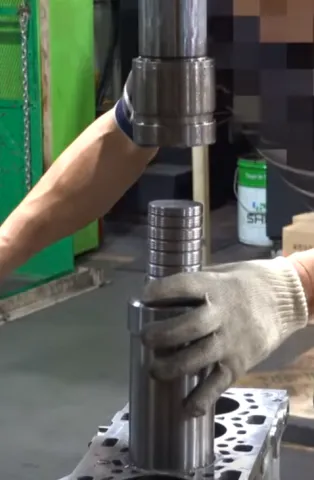 엔진 보링 작업의 장점