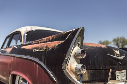 2024 노후 경유차 조기폐차 지원금 신청조건과 관련된 노후된 자동차 사진