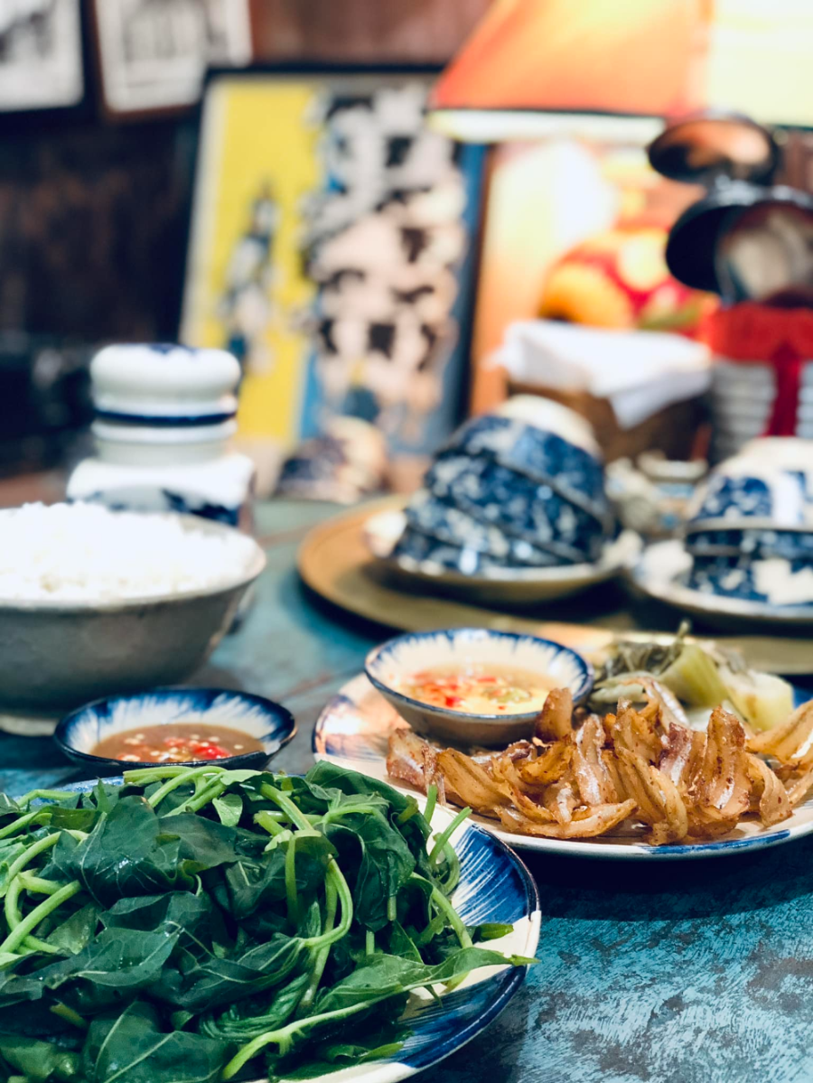 Bếp H&ecirc;n Restaurant