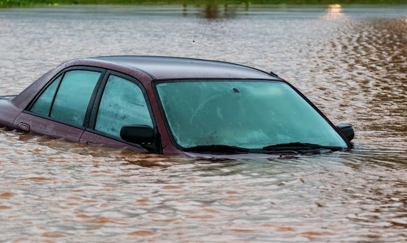 큰 홍수나는 꿈