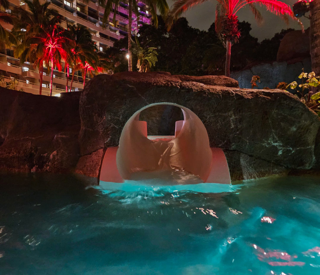 쉐라톤 와이키키 수영장 야간