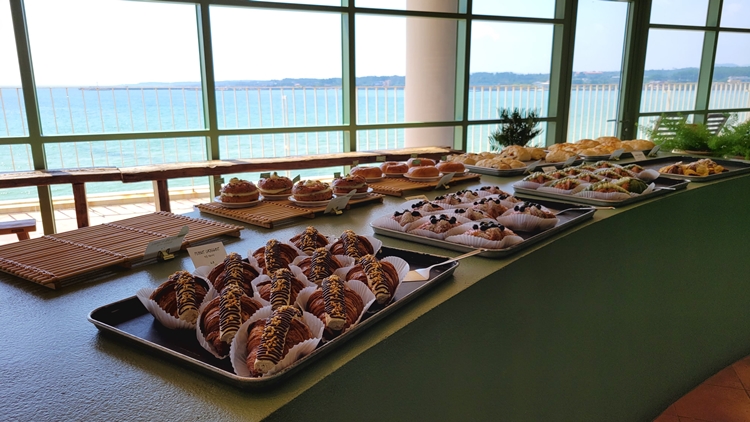 제주빵지순례-성산-오션뷰-카페-서귀피안-베이커리