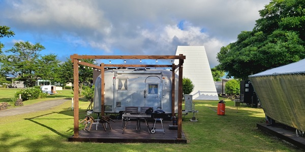 어라운드폴리 에어스트림 17ft