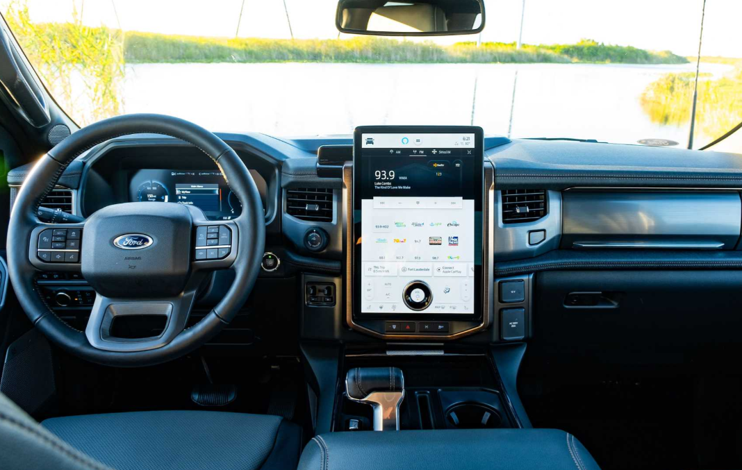 포드 F-150 라이트닝