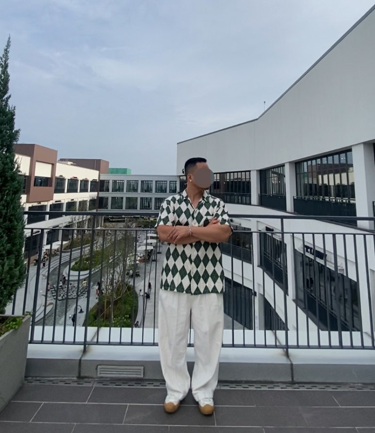 데일리룩('26. 7. 19.)아케인펑크 아가일 펑크 하프 오버사이즈 하와이안셔츠, 무신사스탠다드 와이드 벌룬팬츠, 스텔라레알레 컨버스, 서지컬스틸 팔찌, 마크-4 실버덤벨 피어싱