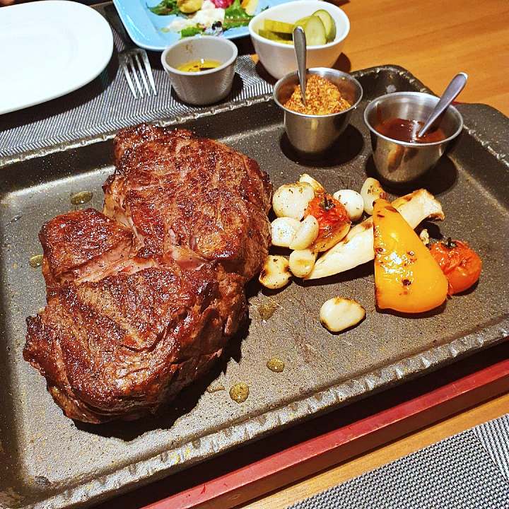 단골 파스타 레스토랑 정찬 게스트 수제 하몽 스테이크 하우스 평창동 맛집