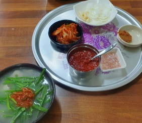 돼지국밥한상