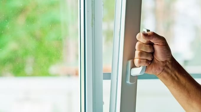 한국 여름 더위는 오히려 시원한 편...영국의 더위 이겨내는 모든 방법들 VIDEO: How to survive the heatwave