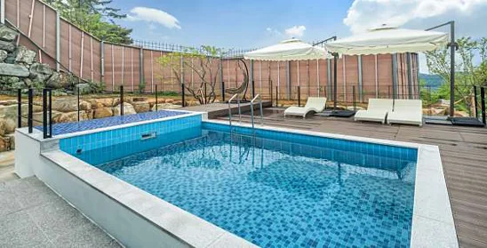 거제 머물다 풀빌라 펜션