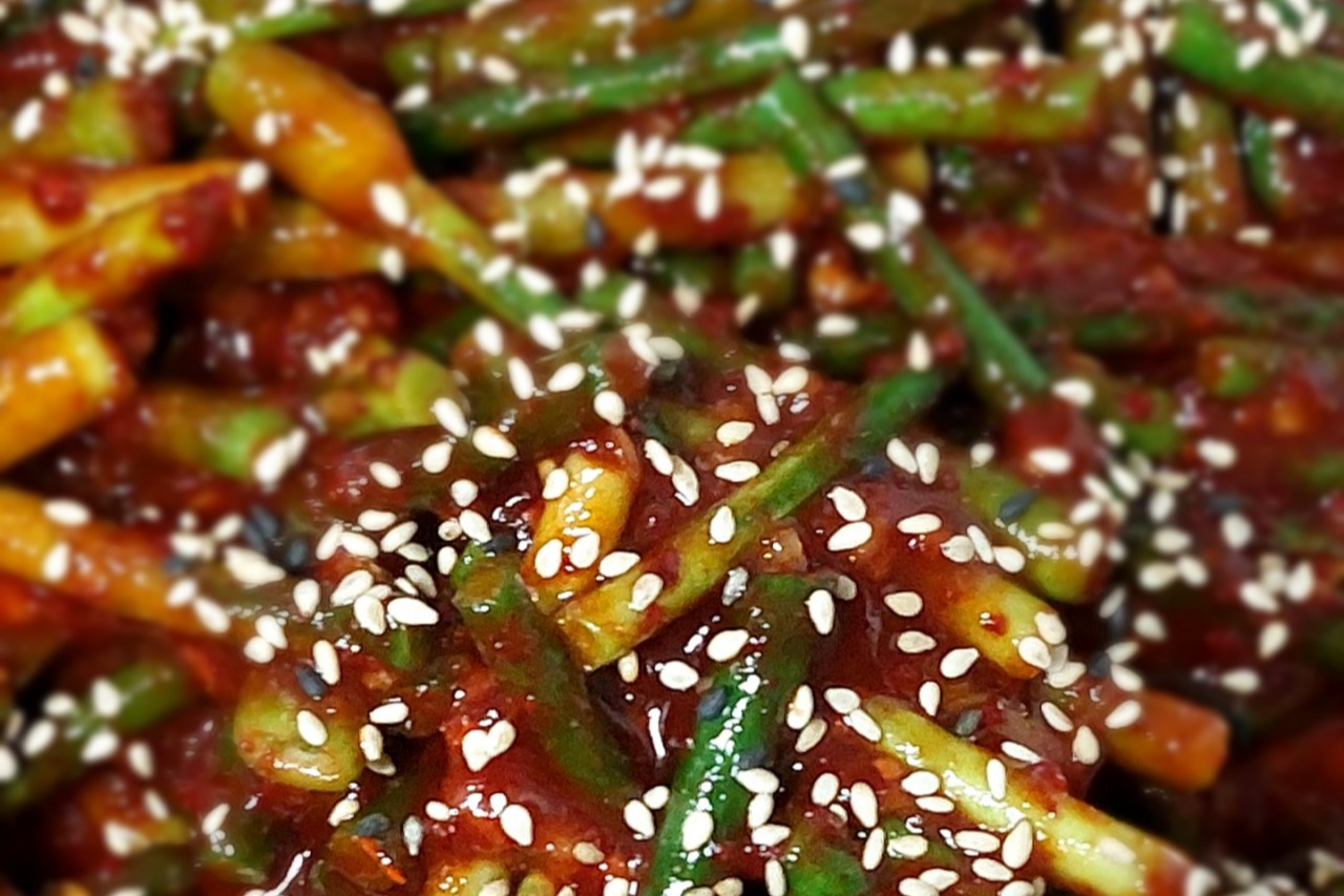 5월 제철음식 마늘쫑무침 레시피|아삭하게 살리는 고추장무침 반찬 만들기