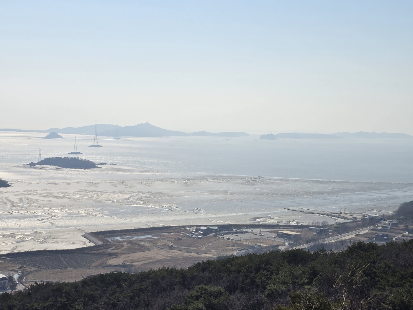 보문사에서 보는 바다