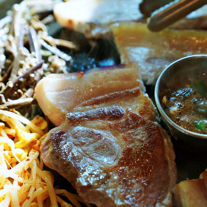 전참시 전지적참견시점 이영자 흑돼지 뼈삼겹 돼지고기 전현무 맛있는 파김치 맛있는 절벽뷰 고깃집 제주 맛집 위치 메뉴 가격 정보