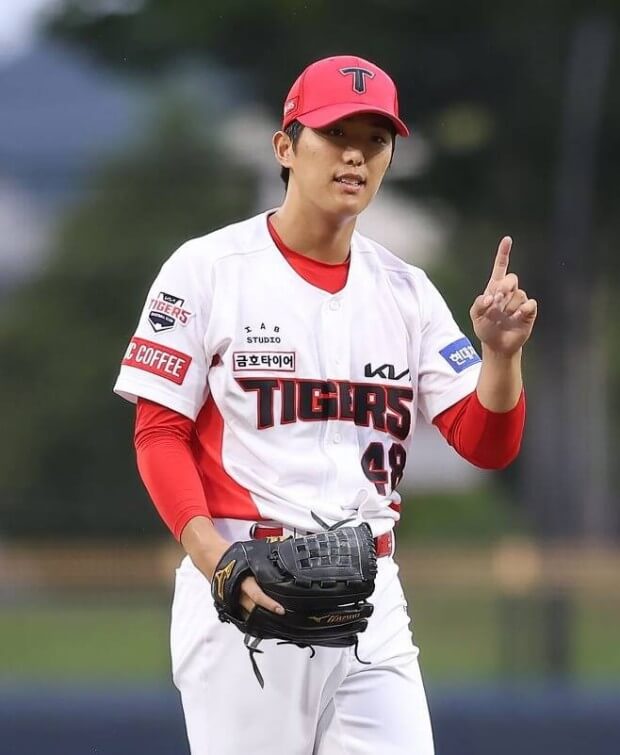 기아타이거즈 TOP 10 연봉 잘생긴 야구선수 이의리