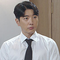 조문창 본부장 (유장영)