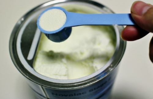 신생아 분유 선택 관련 사진