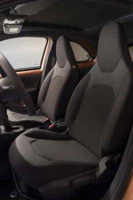 토요타 하이브리드 아이고X 차량 이미지