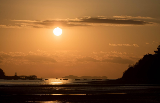  충남 서해안 흔들린 날