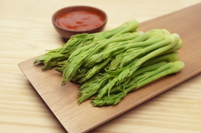 두릅 효능 6가지 채취시기 부작용 두릅나물 데치는 방법 종류 땅두릅 참두릅 개두릅